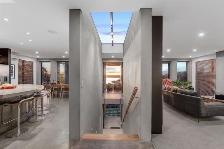 Photo of property in 2/272 Hurstmere Road, Takapuna, Auckland, 0622