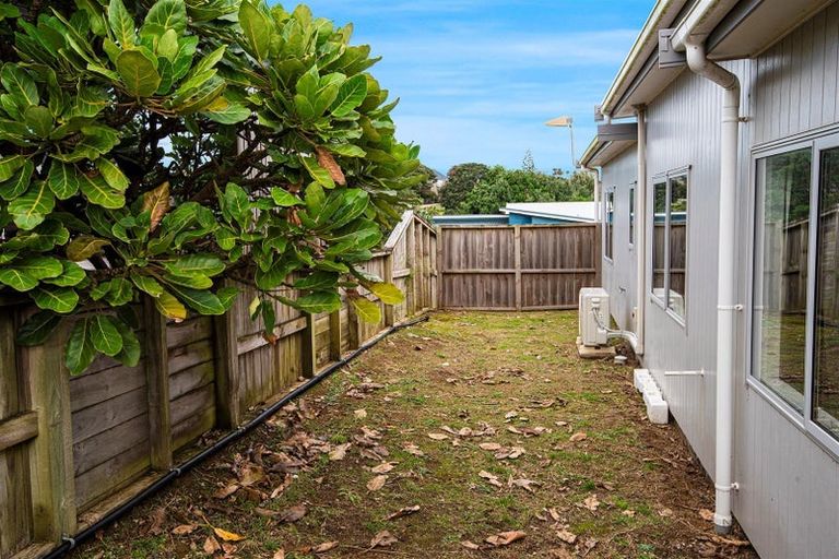 Photo of property in 2 Tua Tua Place, Baylys Beach, 0377