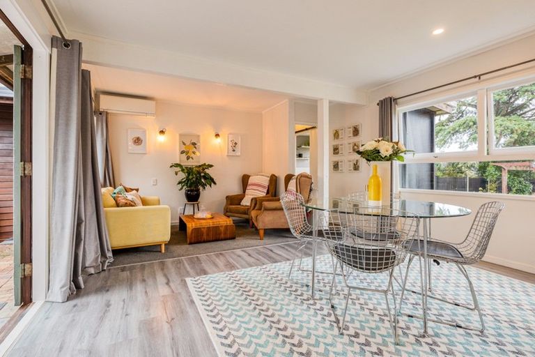 Photo of property in 279 Royal Road, Massey, Auckland, 0614