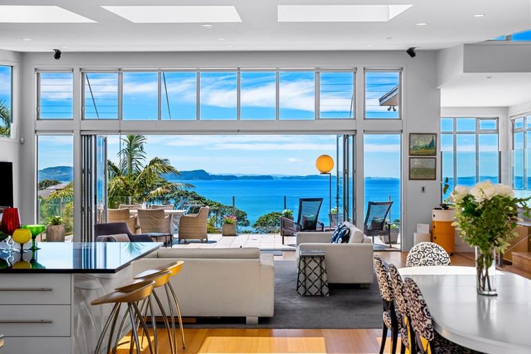 Photo of property in 72 Duncansby Road, Stanmore Bay, Whangaparaoa, 0932