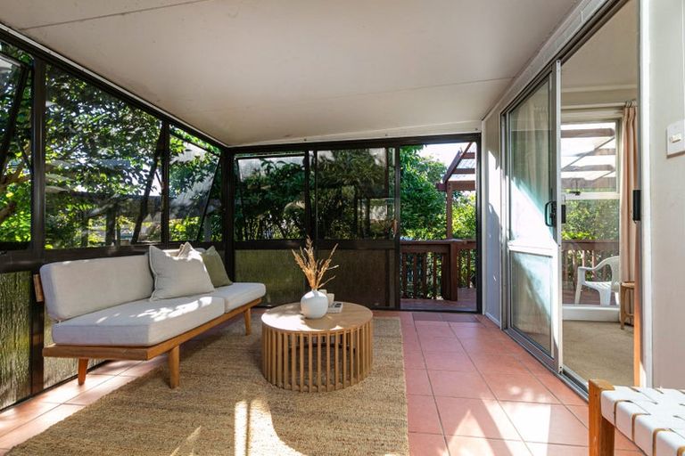 Photo of property in 22 Glen Road, Ranui, Auckland, 0612