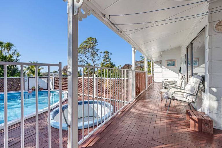 Photo of property in 7 Metric Place, Te Atatu South, Auckland, 0610