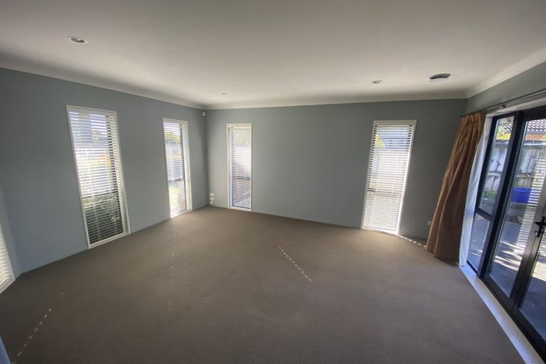 Photo of property in 10 Somerton Drive, Huntington, Hamilton, 3210