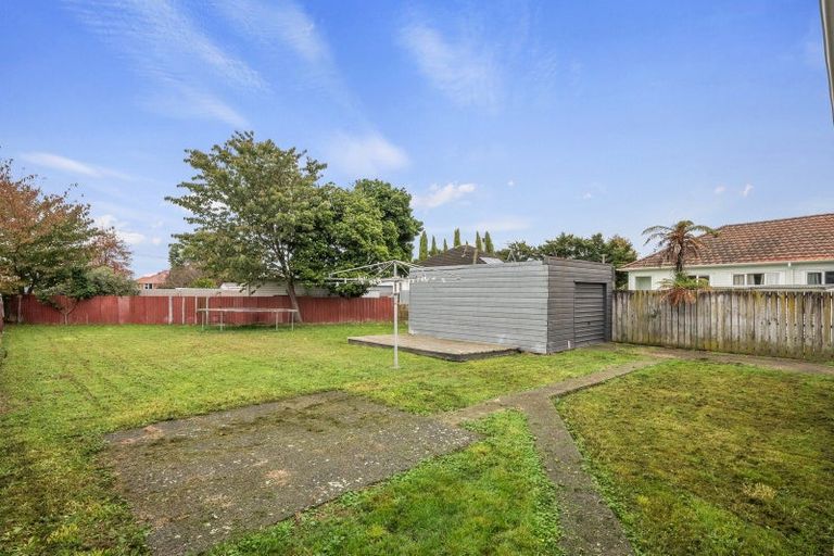 Photo of property in 110 Bath Street, Levin, 5510