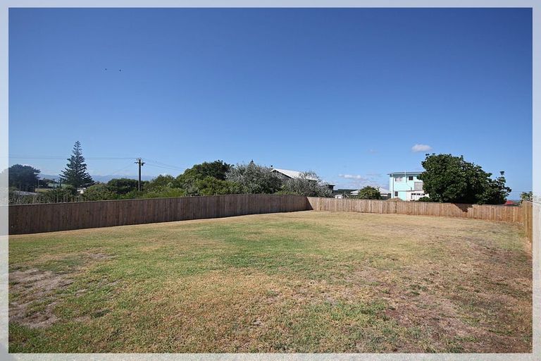 Photo of property in 120 Seabury Avenue, Foxton Beach, Foxton, 4815