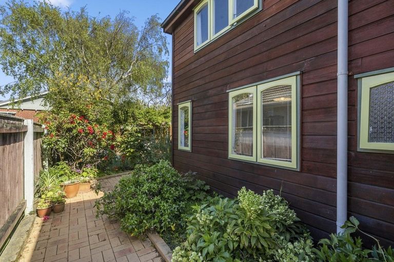 Photo of property in 48 Hautana Street, Woburn, Lower Hutt, 5010