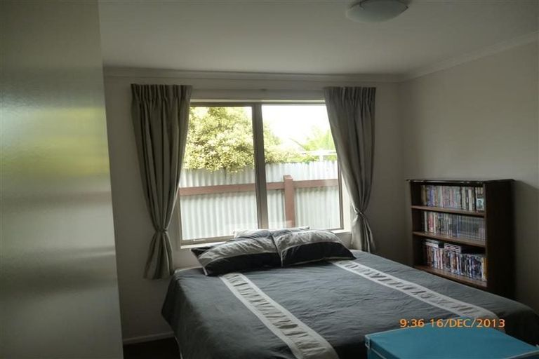 Photo of property in 13/4 Harkness Place, Westport, 7825