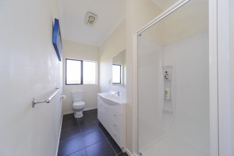 Photo of property in 302 Ngahere Park Road, Turitea, Palmerston North, 4472