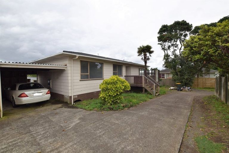 Photo of property in 5a Sena Place, Clover Park, Auckland, 2019