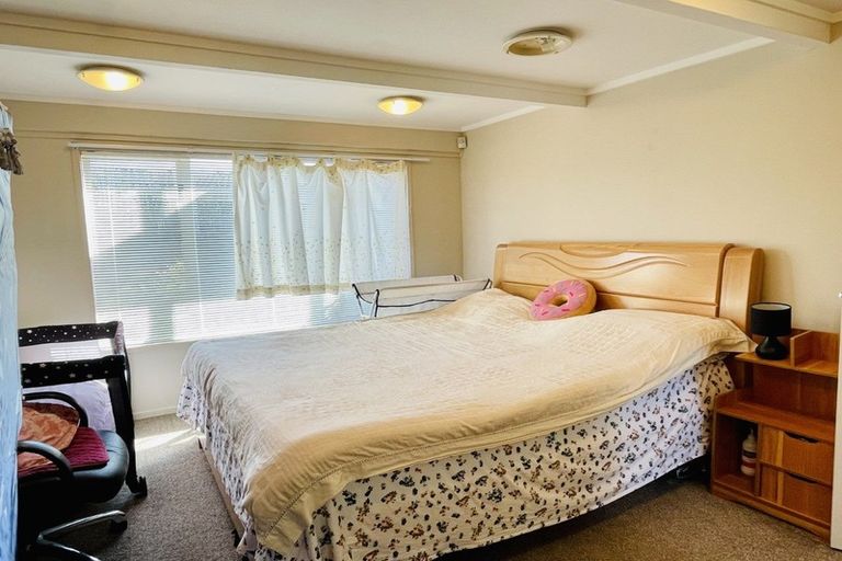 Photo of property in 11a Rapallo Place, Farm Cove, Auckland, 2012