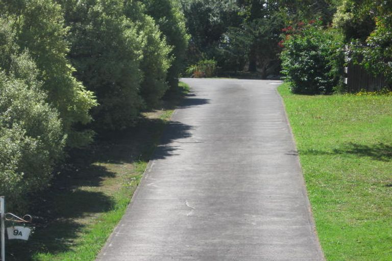 Photo of property in 1/9 Battle Place, Glenfield, Auckland, 0629