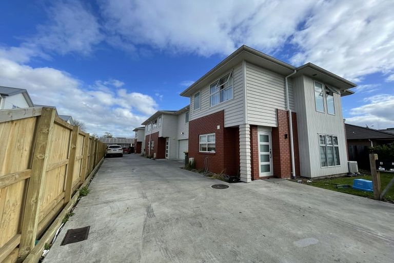 Photo of property in 2/53 May Street, Hamilton East, Hamilton, 3216