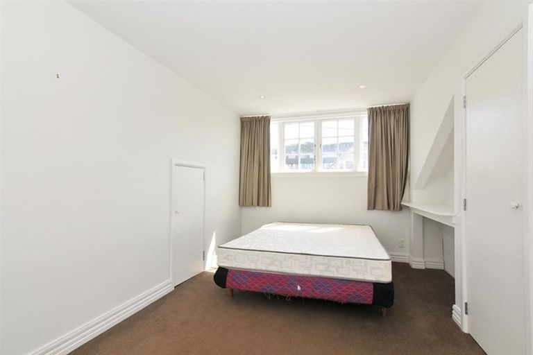 Photo of property in 61 Nairn Street, Mount Cook, Wellington, 6011