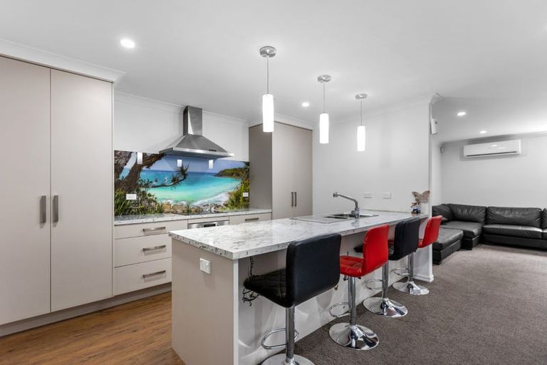 Photo of property in 129 Ballintoy Park Drive, Welcome Bay, Tauranga, 3175