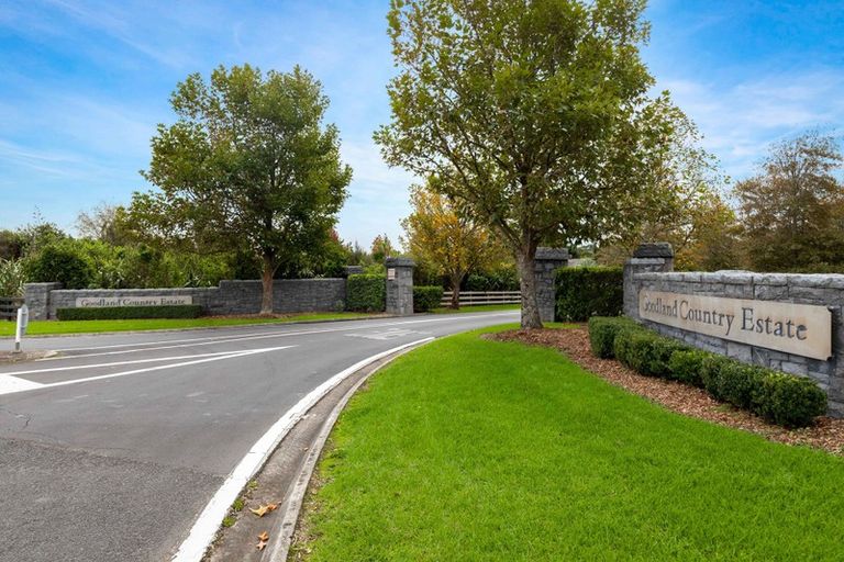 Photo of property in 20 Langford Place, Dairy Flat, Albany, 0792