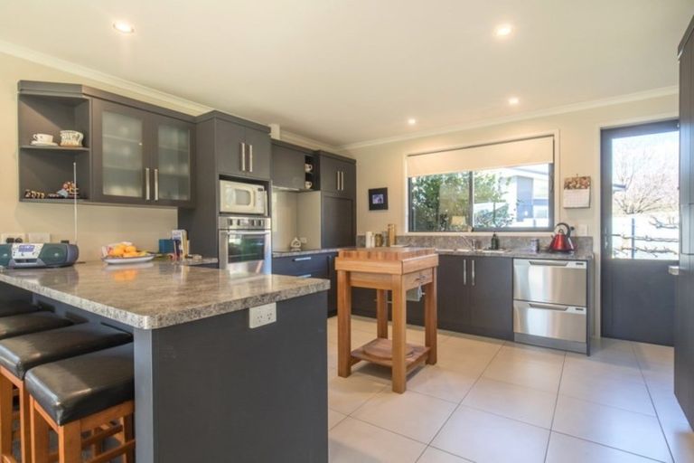 Photo of property in 35 Old Station Avenue, Wanaka, 9305