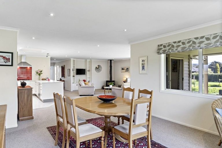 Photo of property in 8 Camellia Lane, Carterton, 5713