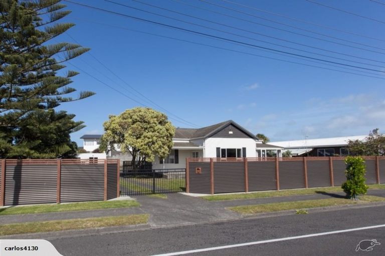 Photo of property in 21 Cornfoot Street, Castlecliff, Whanganui, 4501