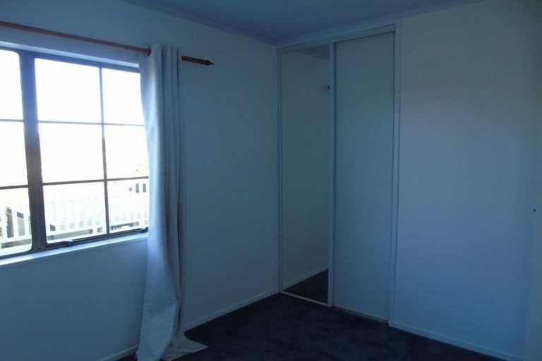 Photo of property in 48 Percy Dyett Drive, Karori, Wellington, 6012