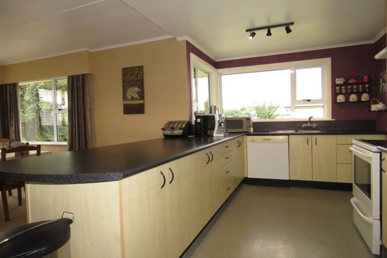 Photo of property in 12 John Street, Levin, 5510