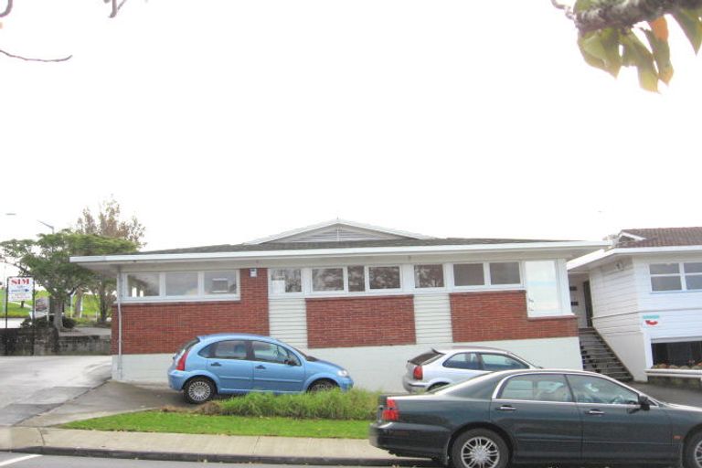 Photo of property in 1/2 Walter Macdonald Street, Howick, Auckland, 2014