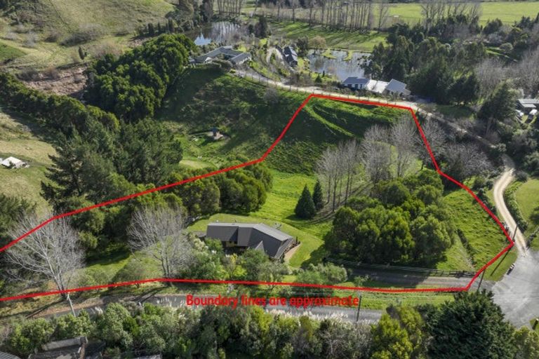 Photo of property in 121 Ballantyne Road, Poraiti, Napier, 4182