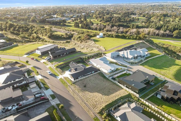 Photo of property in 44 Vaucluse Heights, Fitzherbert, Palmerston North, 4410