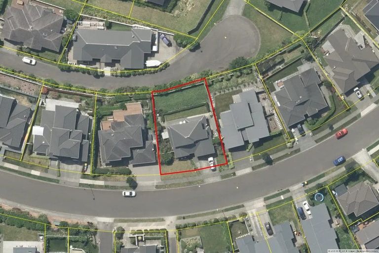Photo of property in 75 Endeavour Drive, Whitby, Porirua, 5024