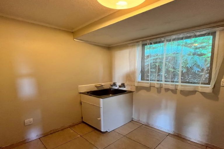 Photo of property in 42 Viewmont Drive, Harbour View, Lower Hutt, 5010