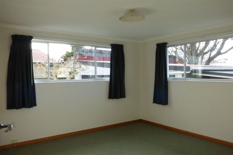 Photo of property in 16 Centennial Avenue, Balclutha, 9230