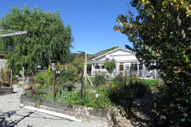 Photo of property in 74 Church Street, Reefton, 7830
