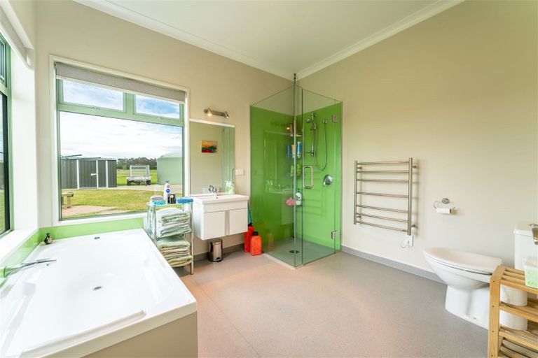 Photo of property in 591 Pleasant Point Highway, Levels, Timaru, 7975