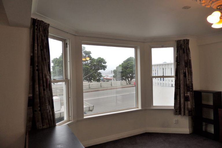 Photo of property in 478 Evans Bay Parade, Hataitai, Wellington, 6021