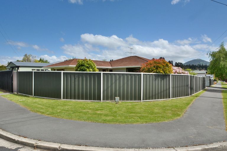 Photo of property in 128 North Taieri Road, Abbotsford, Dunedin, 9018