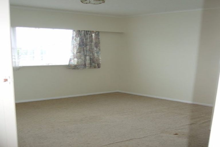 Photo of property in 125 Te Atatu Road, Te Atatu South, Auckland, 0610