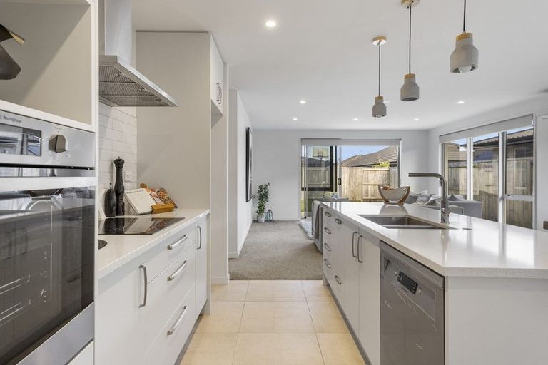 Photo of property in 79 Te Wharo Drive, Papamoa, 3118