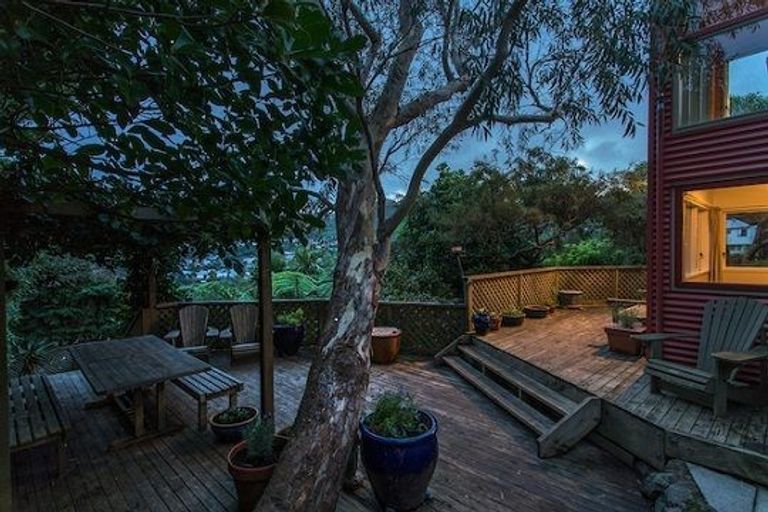 Photo of property in 24 Kandy Crescent, Ngaio, Wellington, 6035