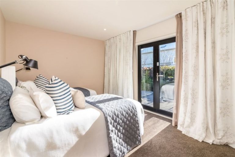 Photo of property in 33a Jacksons Road, Merivale, Christchurch, 8014