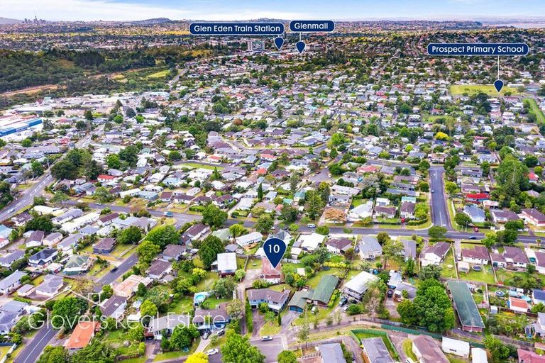 Photo of property in 10 Seabar Place, Glen Eden, Auckland, 0602