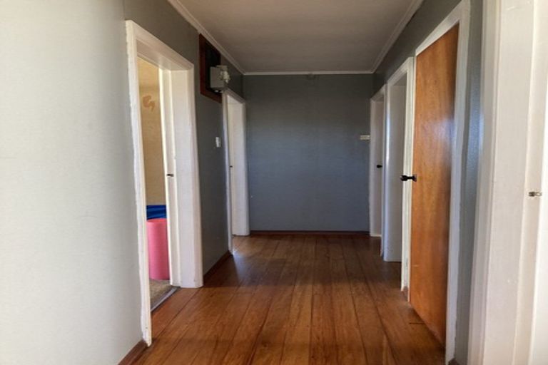 Photo of property in 14 Carey Street, Waitara, 4320