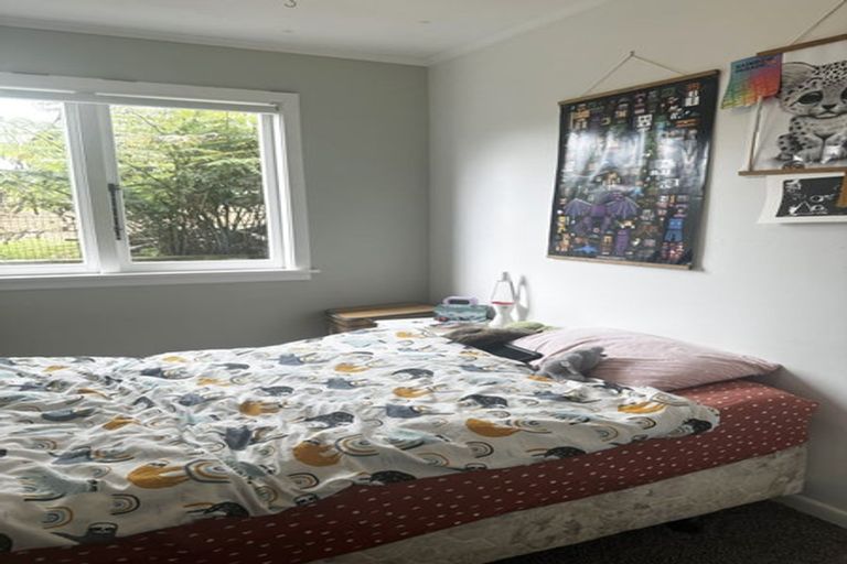 Photo of property in 802 West Coast Road, Oratia, Auckland, 0604