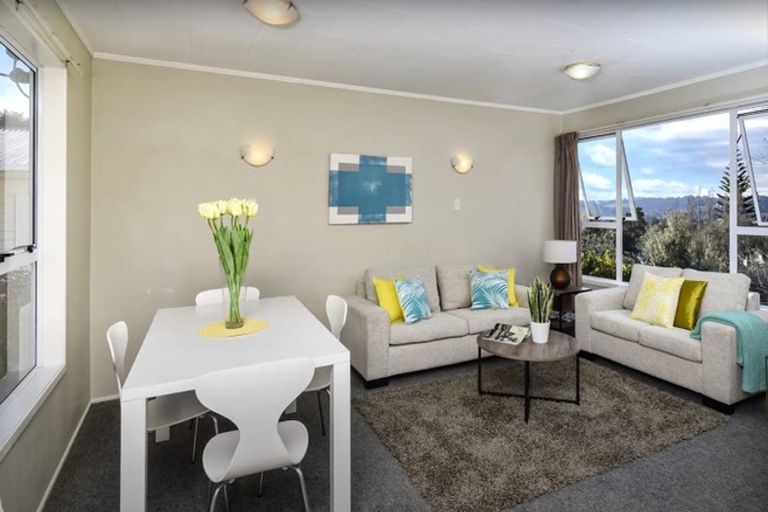 Photo of property in 2/117 Rangatira Road, Beach Haven, Auckland, 0626