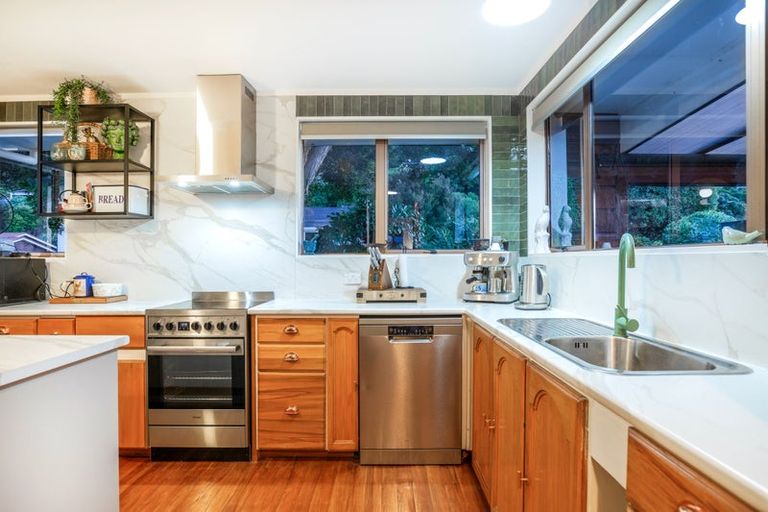 Photo of property in 37 Bosun Terrace, Whitby, Porirua, 5024