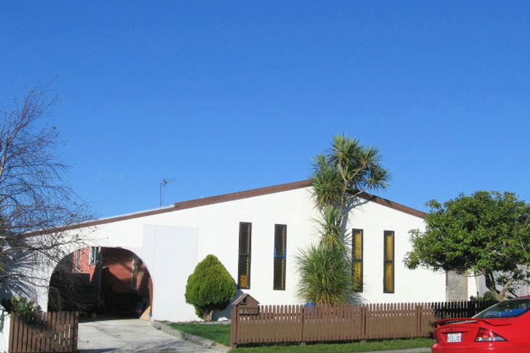 Photo of property in 133 Holborn Drive, Stokes Valley, Lower Hutt, 5019