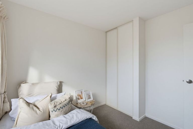 Photo of property in 1/42 Sawyers Arms Road, Northcote, Christchurch, 8052