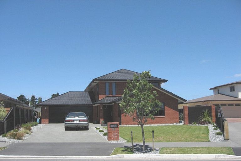 Photo of property in 56 Reka Street, Parklands, Christchurch, 8083