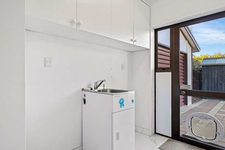 Photo of property in 10 Dulcie Place, Harewood, Christchurch, 8051