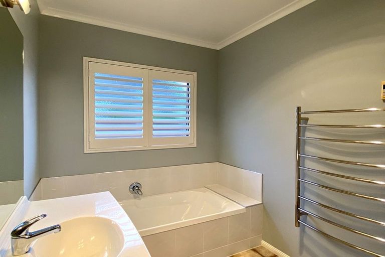 Photo of property in 36 Matemuri Drive, Papamoa Beach, Papamoa, 3118