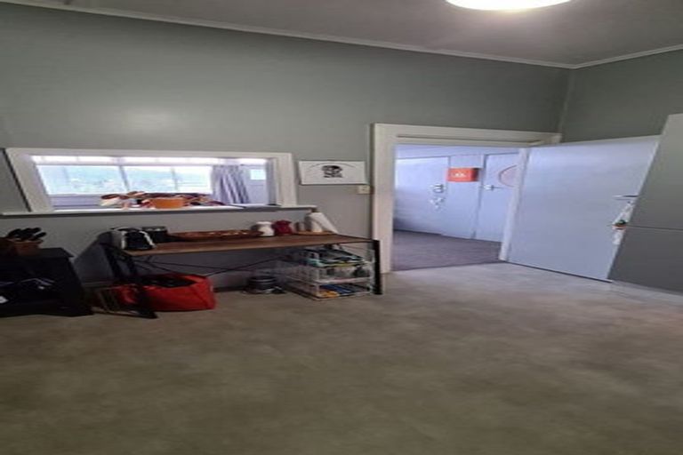 Photo of property in 7 Mcintyre Avenue, Mount Victoria, Wellington, 6011