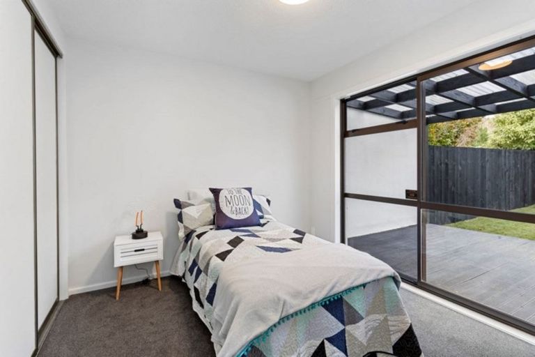 Photo of property in 1/91 Beachville Road, Redcliffs, Christchurch, 8081